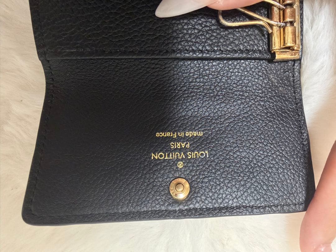 Louis Vuitton ブラック レザー キーケース