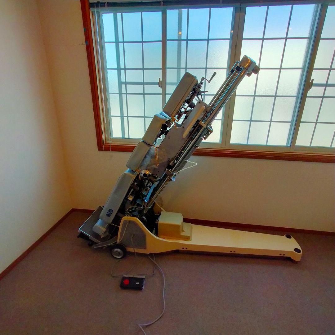 【絶版教本付き】骨盤も四肢の矯正も容易に出来る『トムソンベッド』