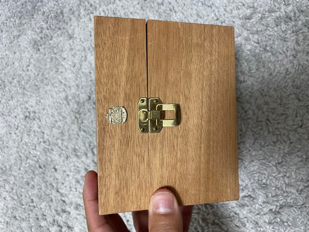 ABU Cardinal 33 黒金（木箱付き）