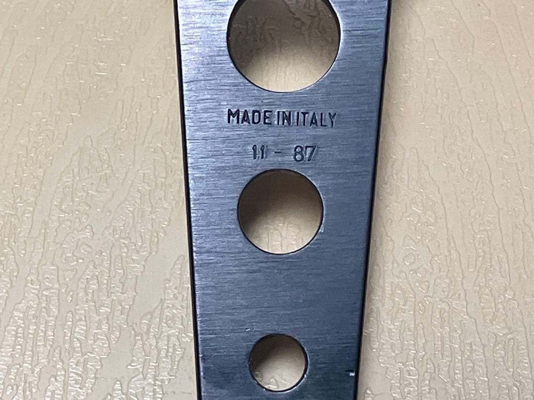 【当時物・美品】MOMO ステアリング プロトタイプ ブラックスポーク 35 φ