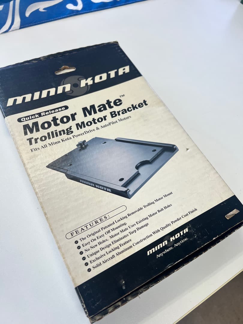 新品未使用品　Minn Kota アルミクイックリリースブラケット　マウント