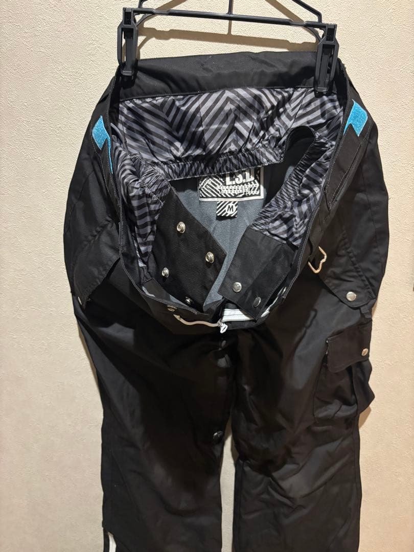 スノーボードウェア、ゴーグル、手袋