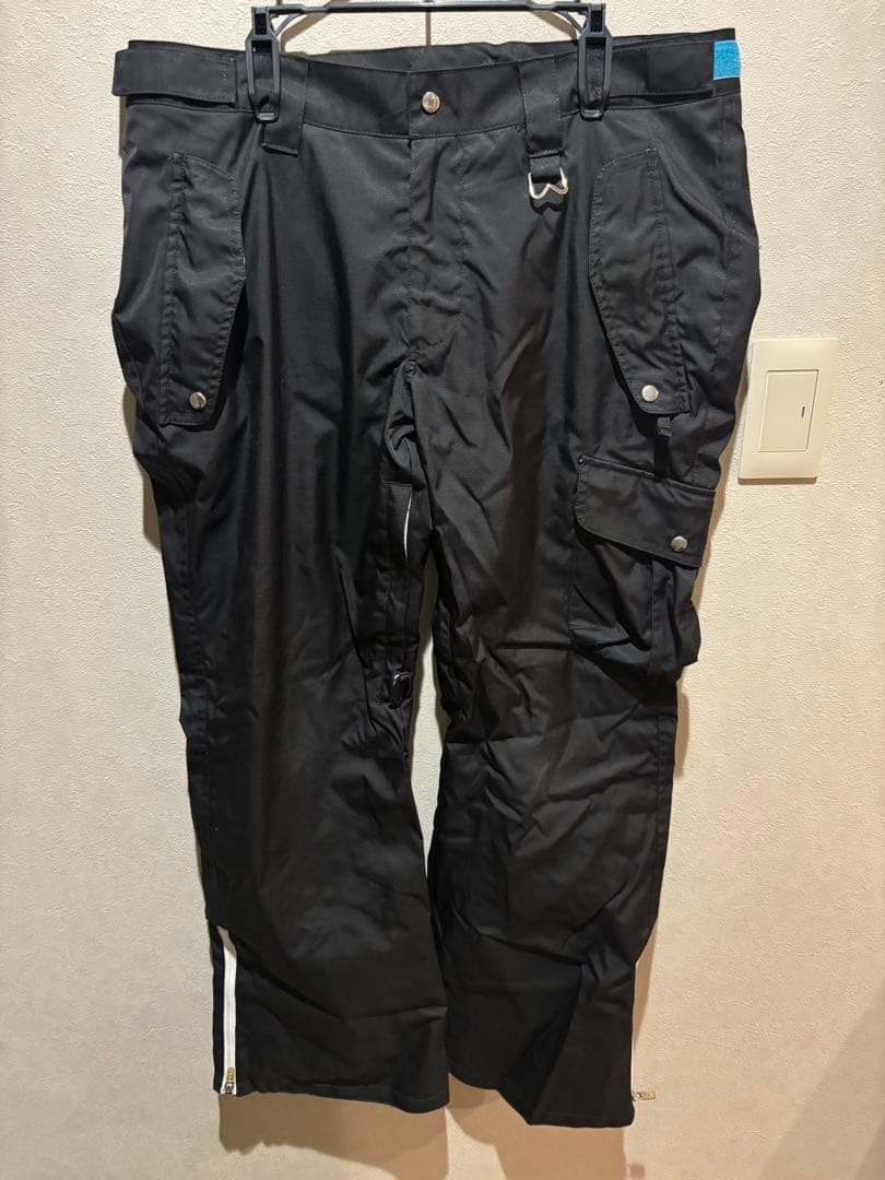 スノーボードウェア、ゴーグル、手袋