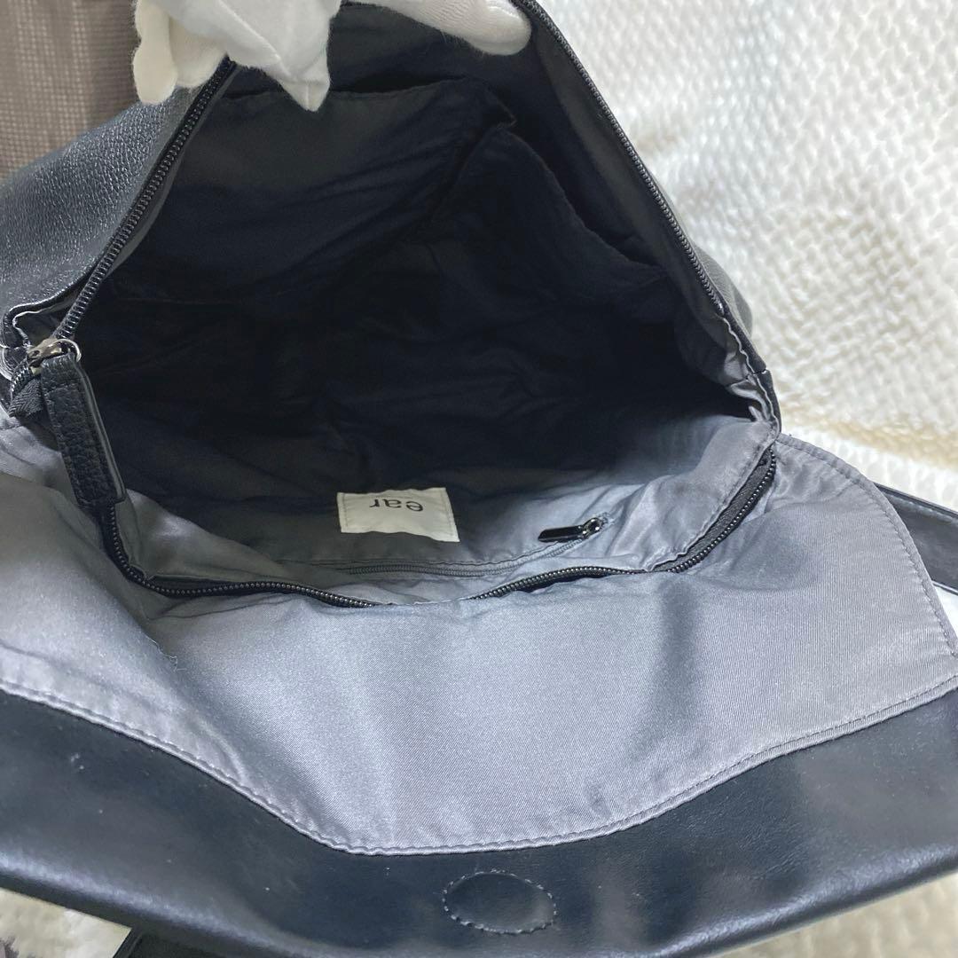 【未使用級】 ear PAPILLONNER イアパピヨネ 樹脂 リュック 黒