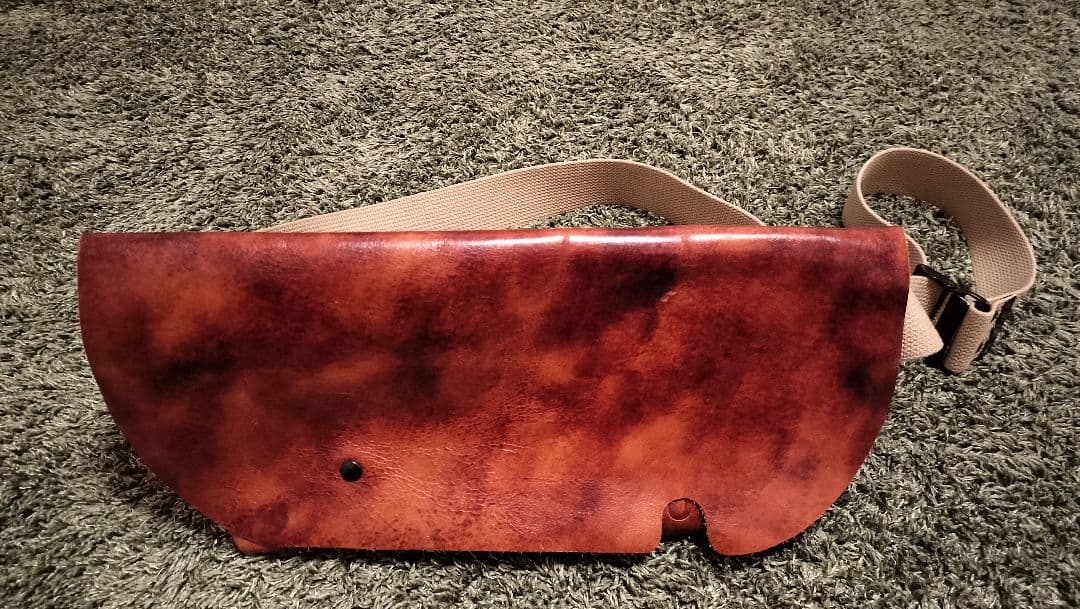 メッセンジャーバッグ