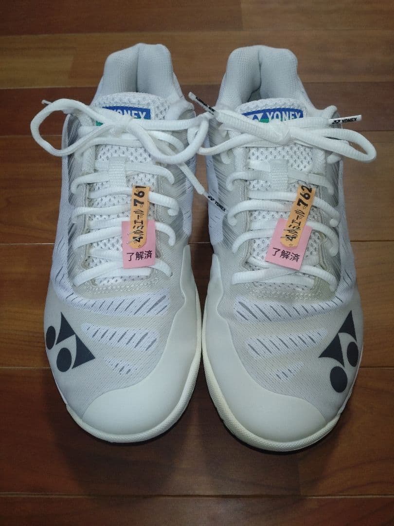 YONEXエアラスＺメン75周年記念シューズ26.5cm❷