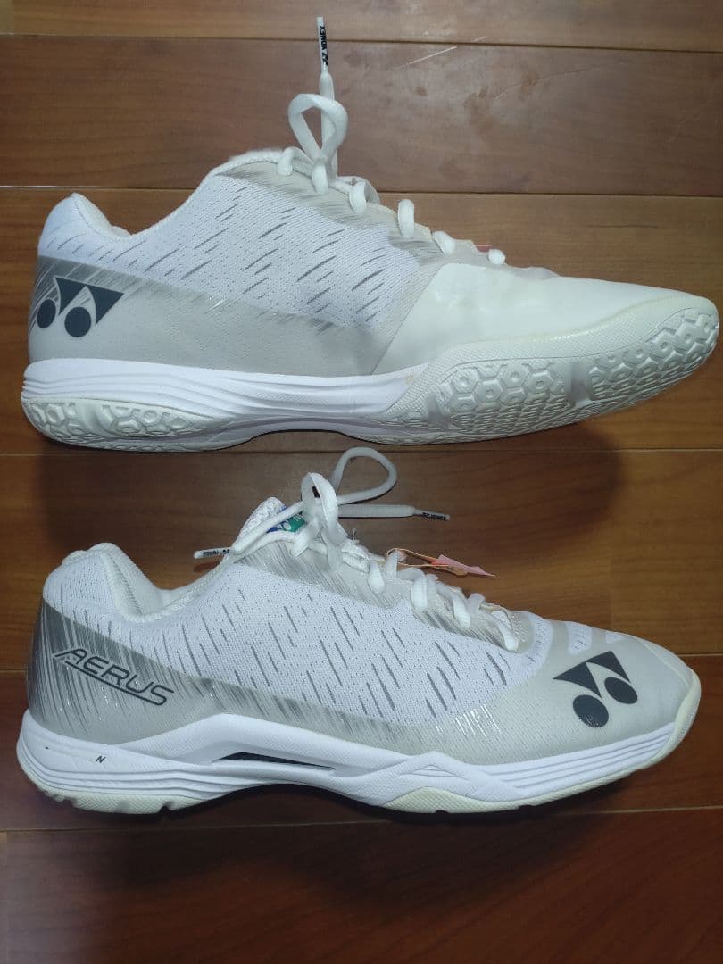 YONEXエアラスＺメン75周年記念シューズ26.5cm❷