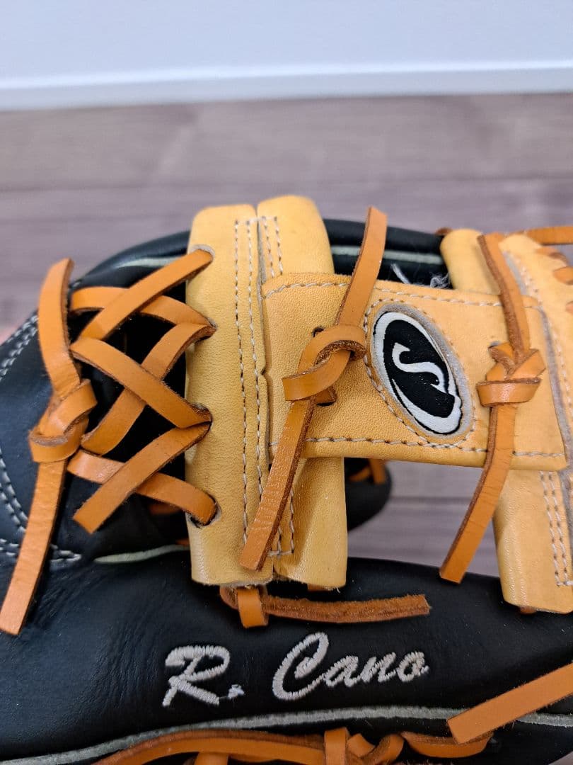 SPALDING スポルディング 軟式グローブ ロビンソン・カノモデル