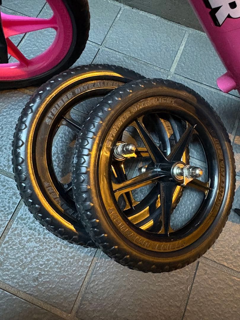 STRIDER バランスバイク ピンク　正規品