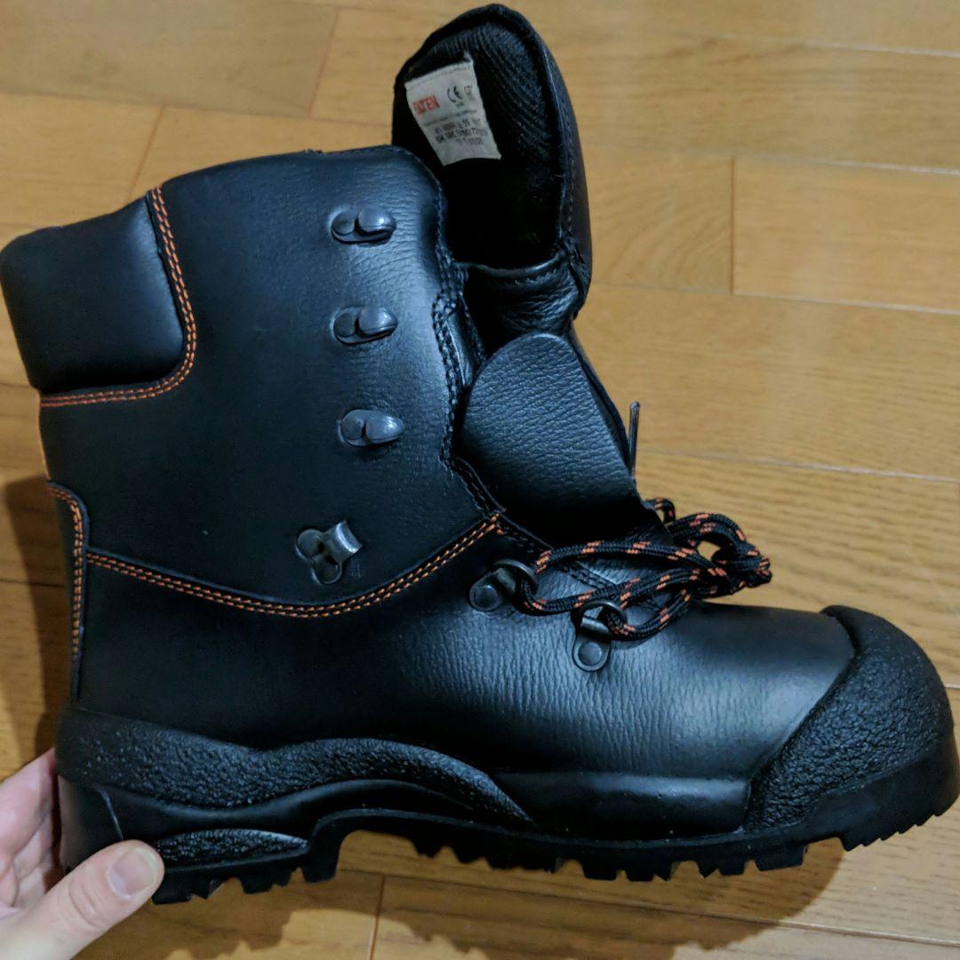 【最終価格】【新品未使用】STIHL ファンクション革製チェーンソーブーツ 41