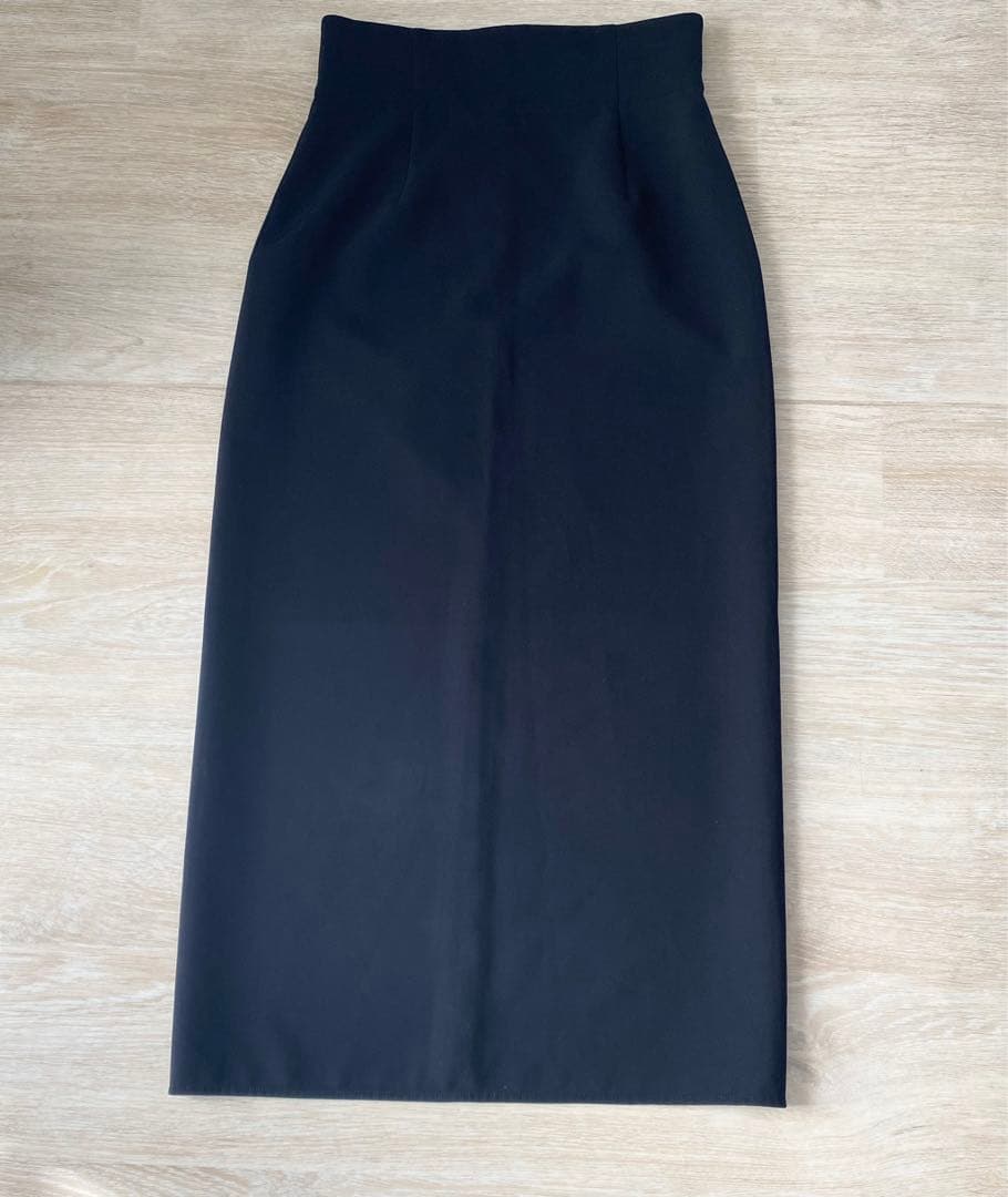 ほぼ新品 NOBLE コンフォートジャージーライクタイトスカートブラック 36