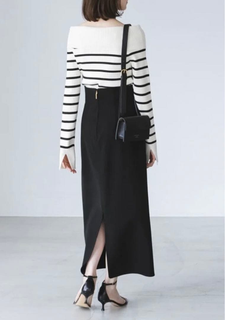 ほぼ新品 NOBLE コンフォートジャージーライクタイトスカートブラック 36