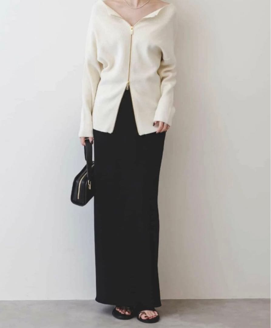 ほぼ新品 NOBLE コンフォートジャージーライクタイトスカートブラック 36