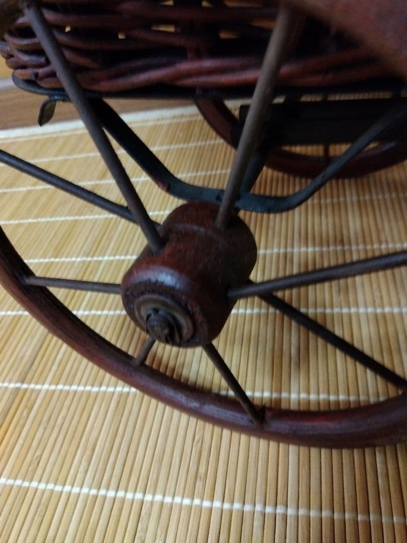 アンティーク雑貨 三輪車 アイアン ラタン　ドール用