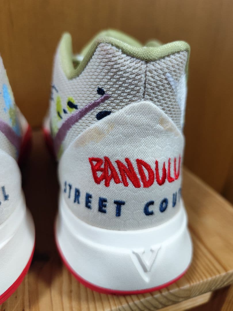 NIKE × BANDULU KYRIE 5 カイリー5　バンデュール