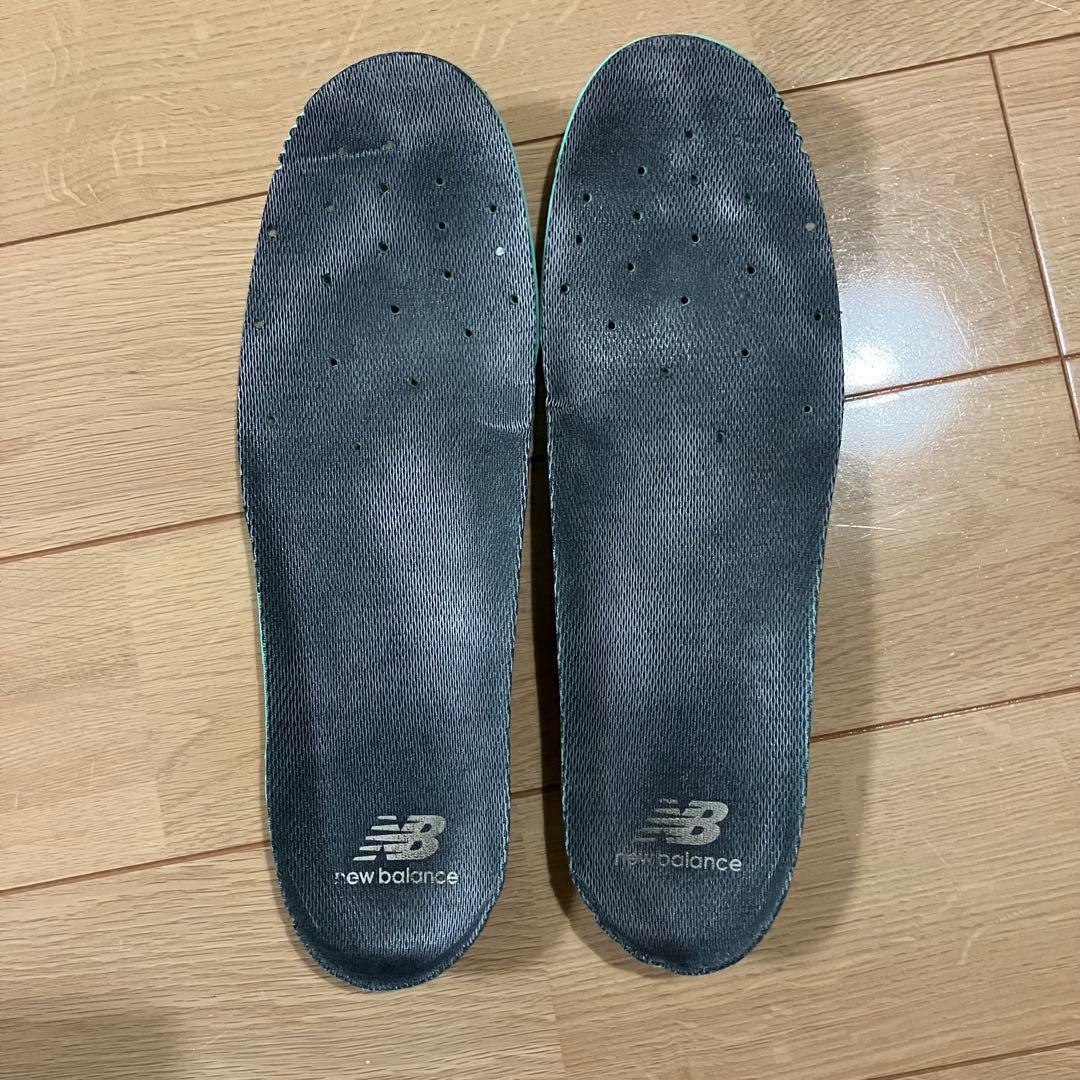 アシックス　ノヴァブラスト5 26.5cm ニューバランス　インソール付き