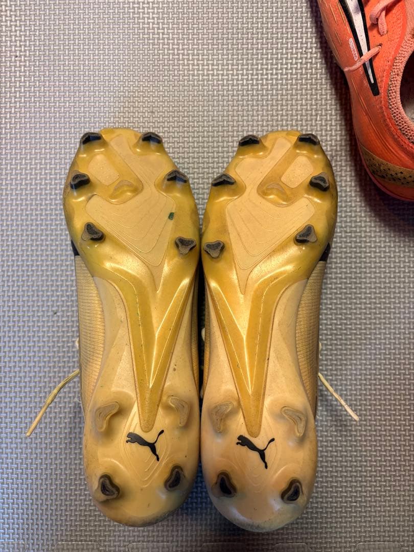 プーマ　ウルトラ　fg/ag 25.5