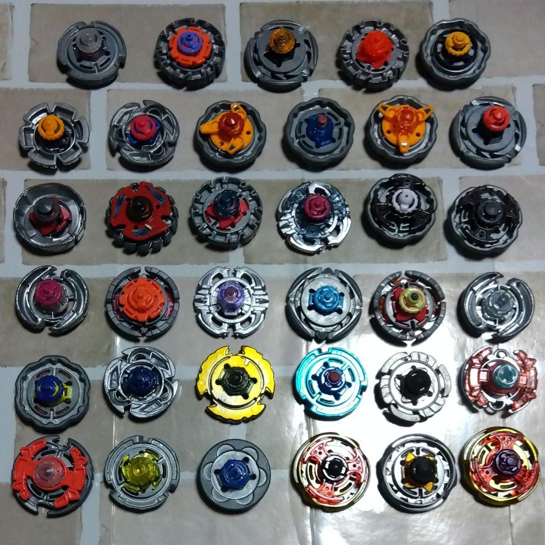 メタルファイトベイブレード　３５個　まとめ売り