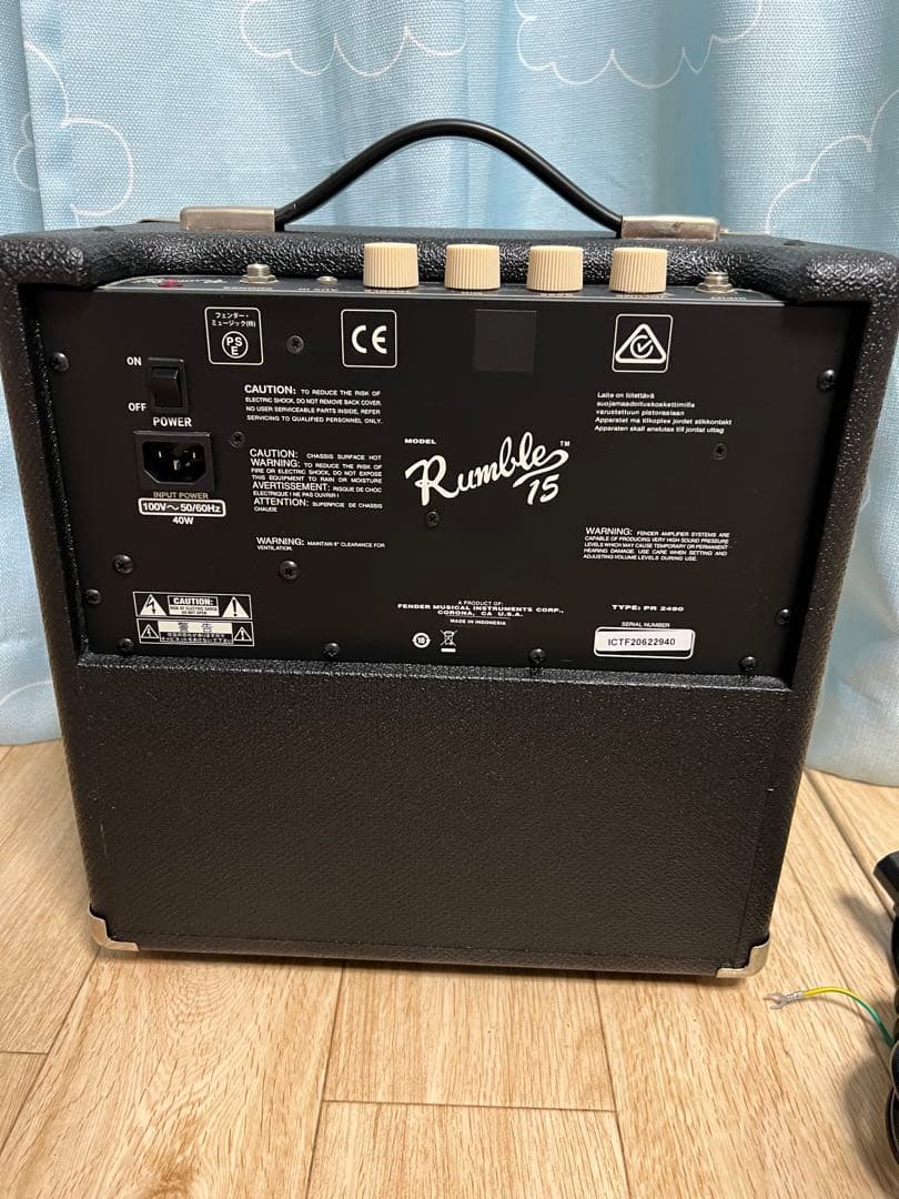《美品送料込》‼️ Fenderフェンダー Rumble 15ベース用コンボアンプ