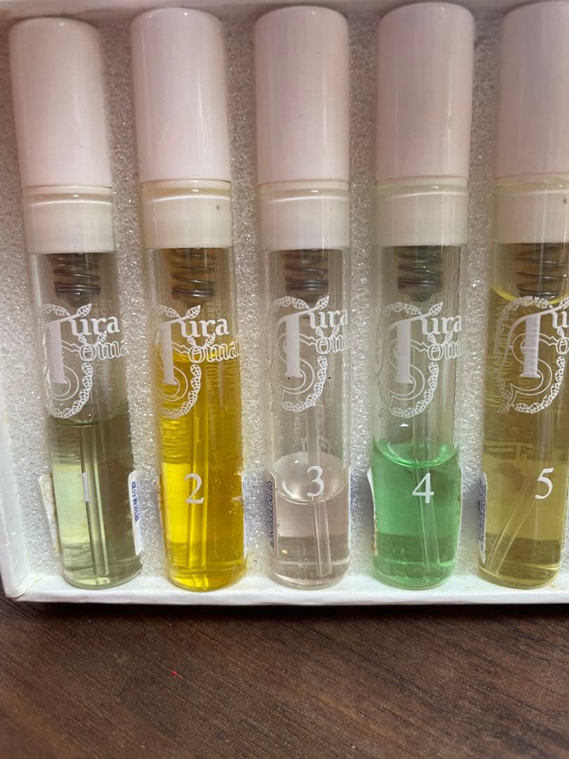 【オーラソーマ】ポマンダー（15本）　& クイントエッセンス（15本）セット