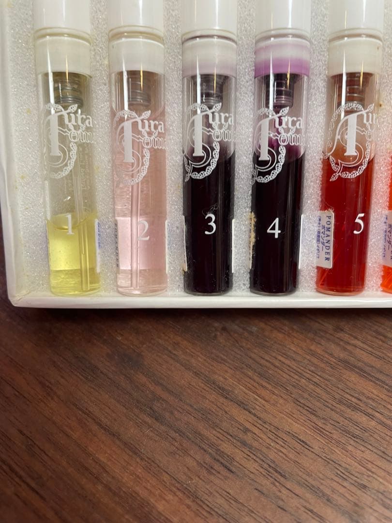 【オーラソーマ】ポマンダー（15本）　& クイントエッセンス（15本）セット