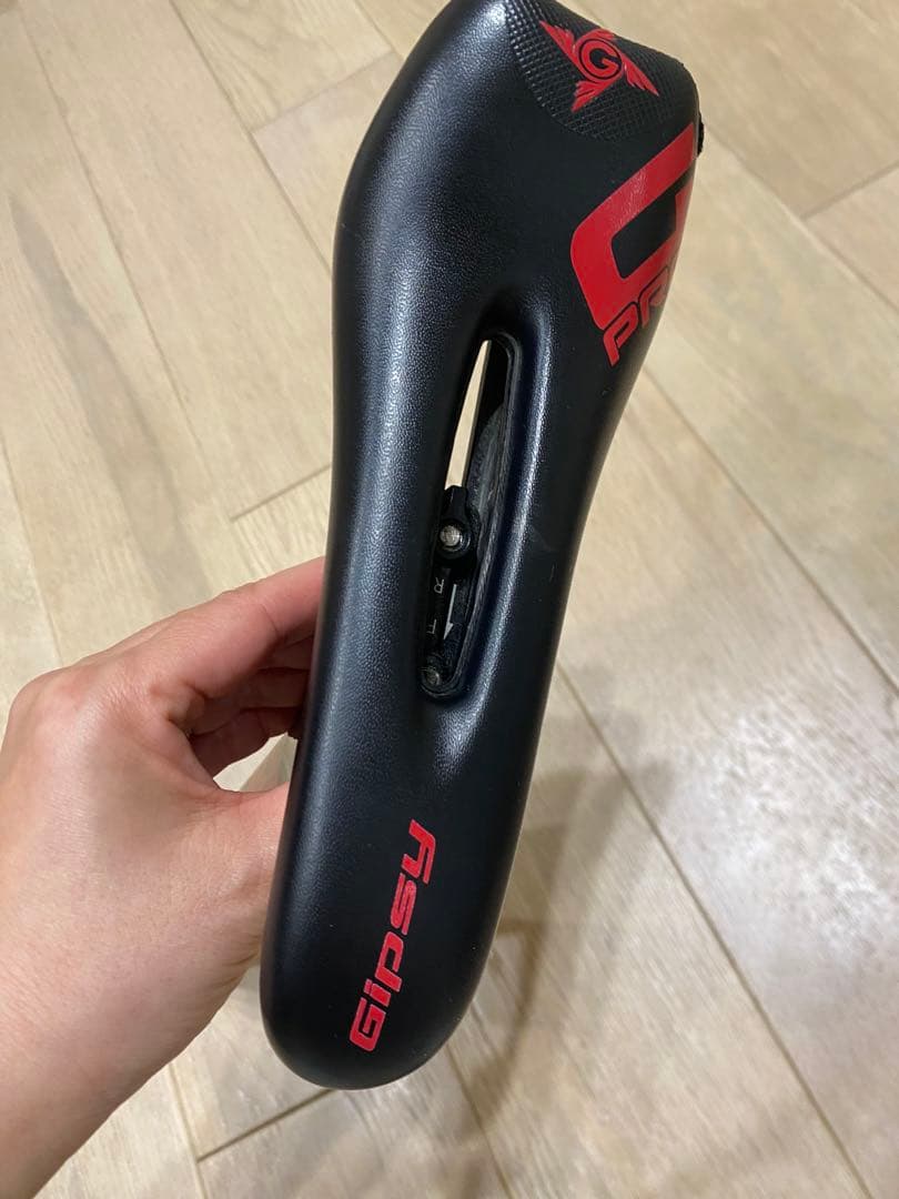 【YURIKAさま専用】gipsy 可変　サドル