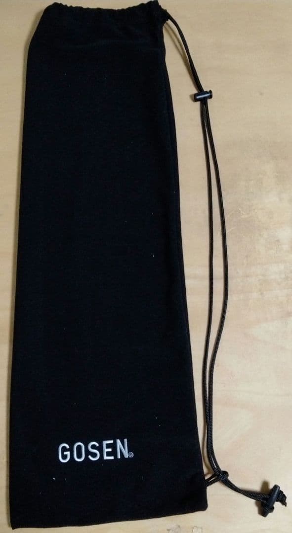 バドミントンラケット GOSEN　ゴーセン赤　収納袋付き