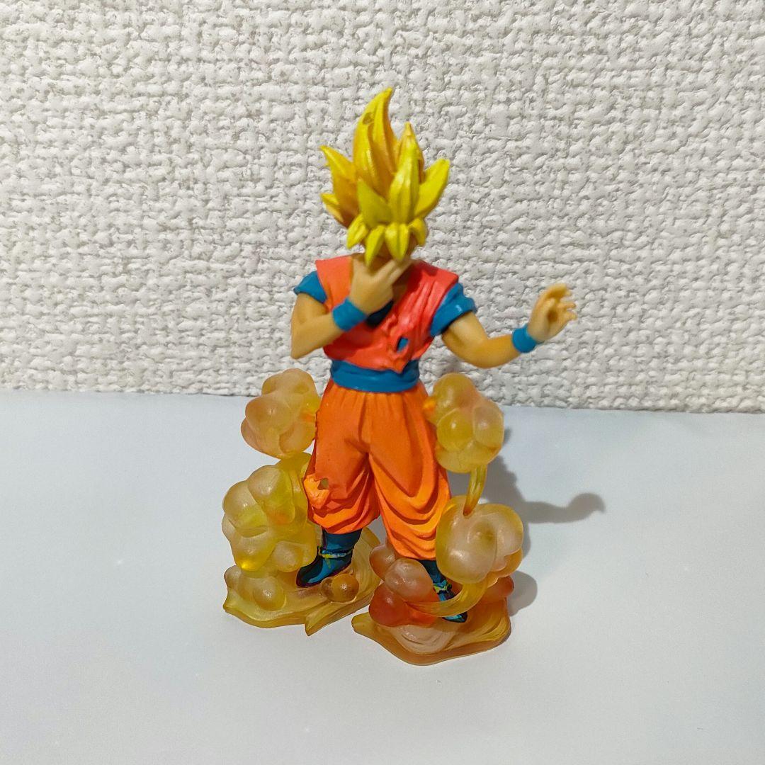 ☆ スーパーエフェクト キーホルダー ドラゴンボールフィギュア 孫悟空