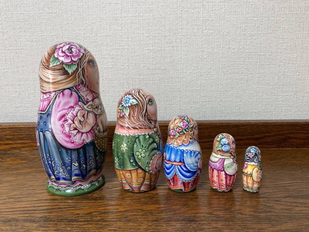 8月感謝価格♪ロシア雑貨☆民族衣装起き上がりこぼし『プラトークC