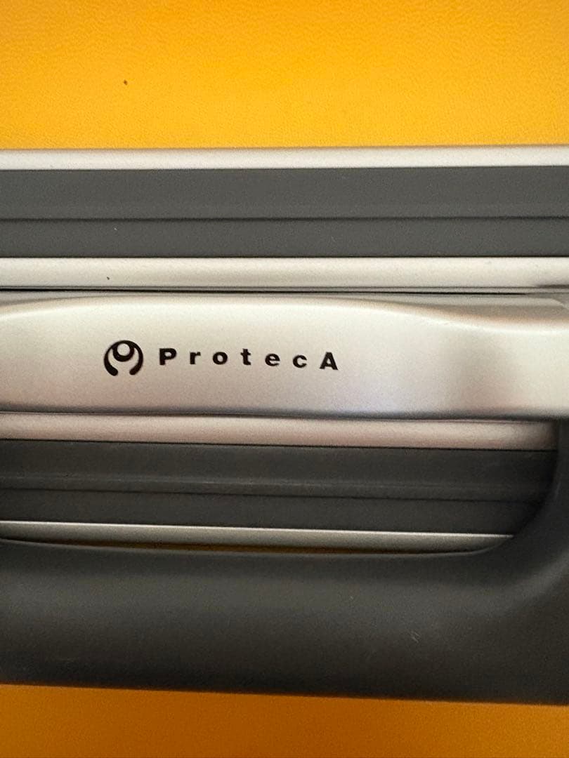 美品 大容量 プロテカ エキノックスライトα 95L スーツケース 鍵付き