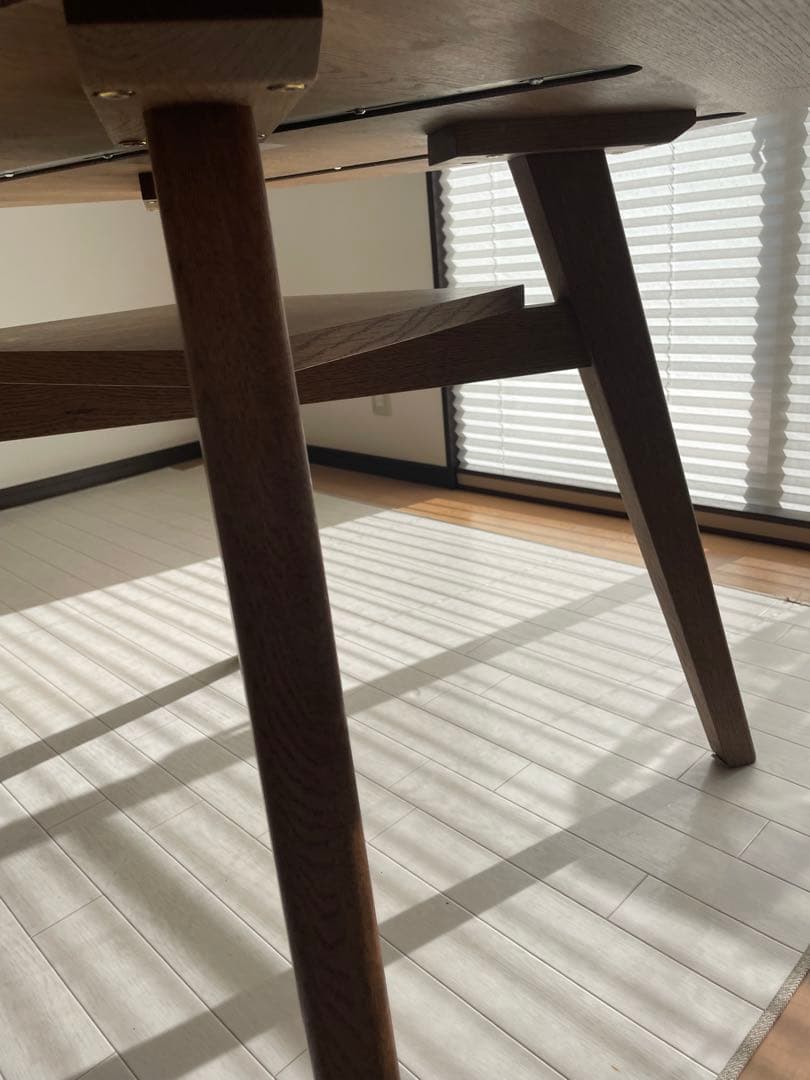 unicoウニコ　ラウンドダイニングテーブル　円形ダイニングテーブル