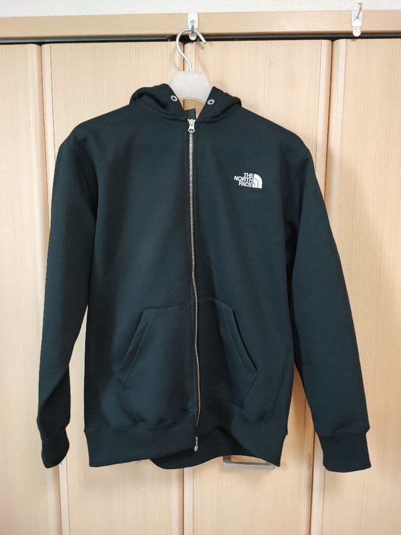 ノースフェイス　ジップアップパーカー　ジョガーパンツ　セットアップ