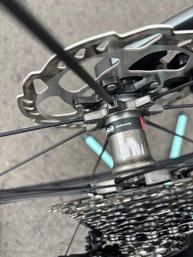 ビアンキBIANCHI OLTRE RACE 2024