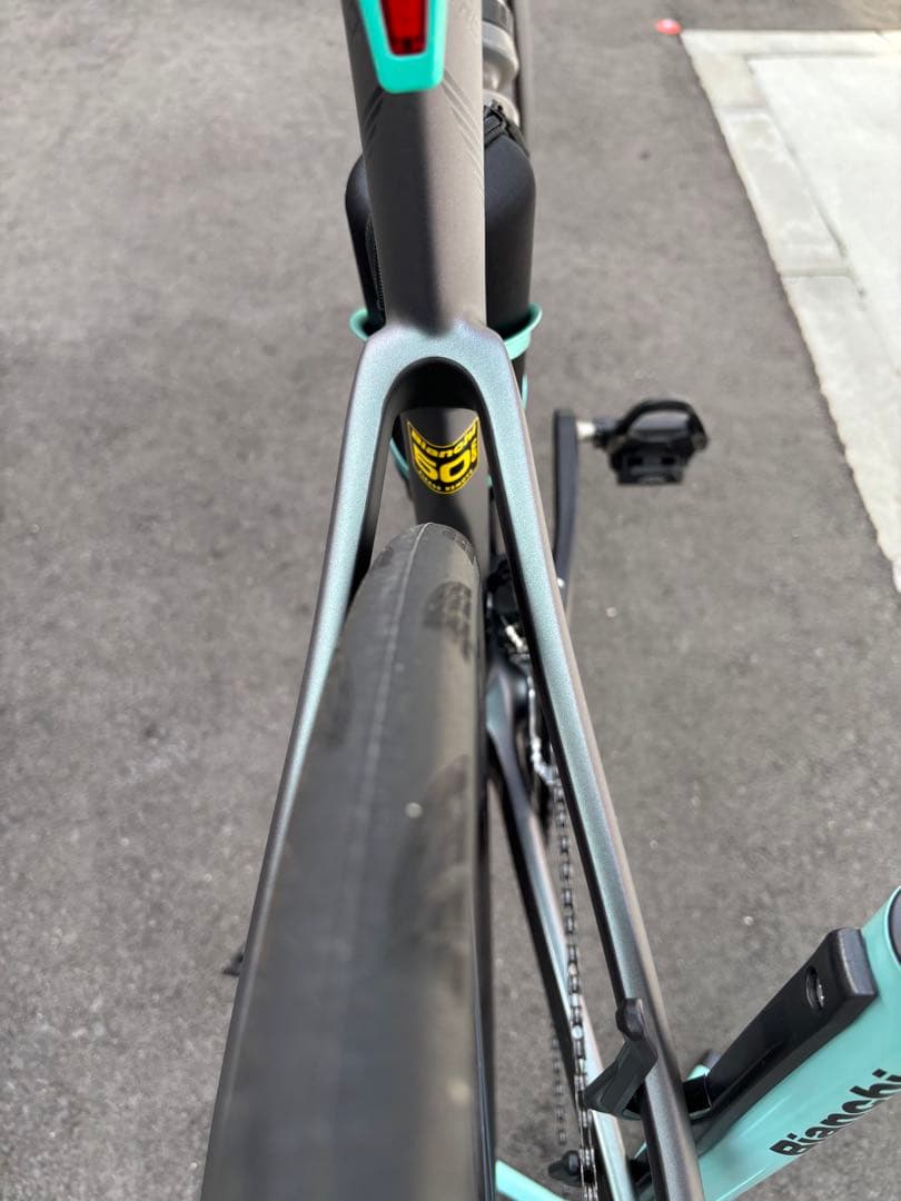 ビアンキBIANCHI OLTRE RACE 2024