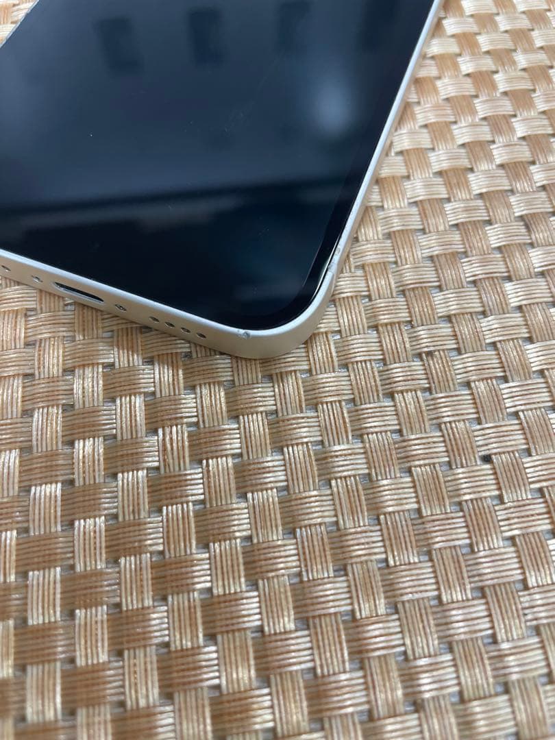 iPhone 13 mini 128 GB スターライトSIMフリー【4856】