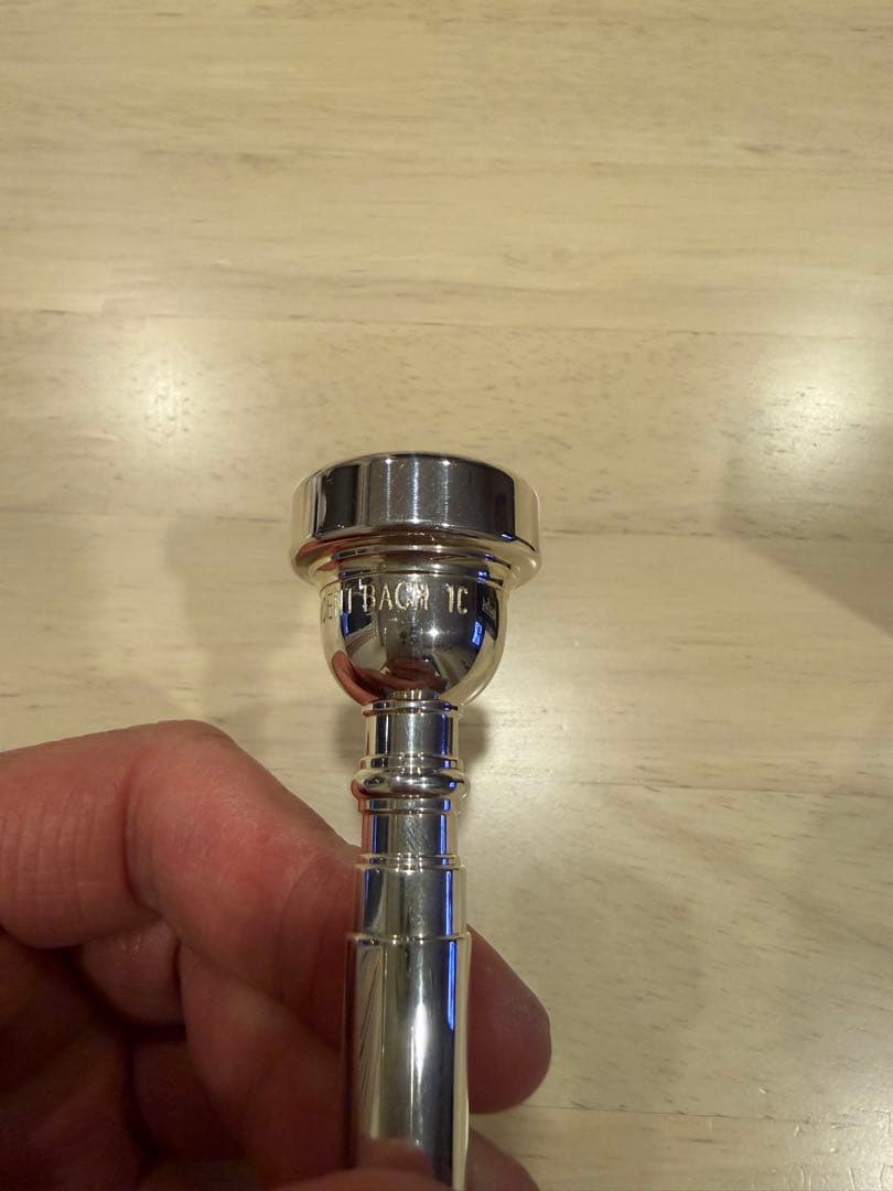 Bach トランペットマウスピース 1C