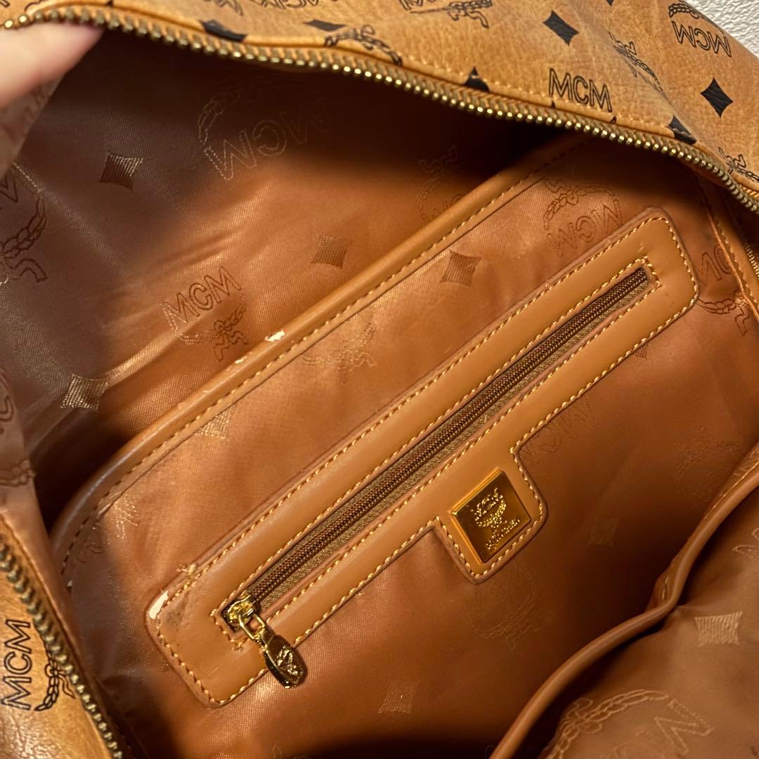 【訳あり】MCM リュック ラージサイズ VISTOS スタッズ付き ブラウン