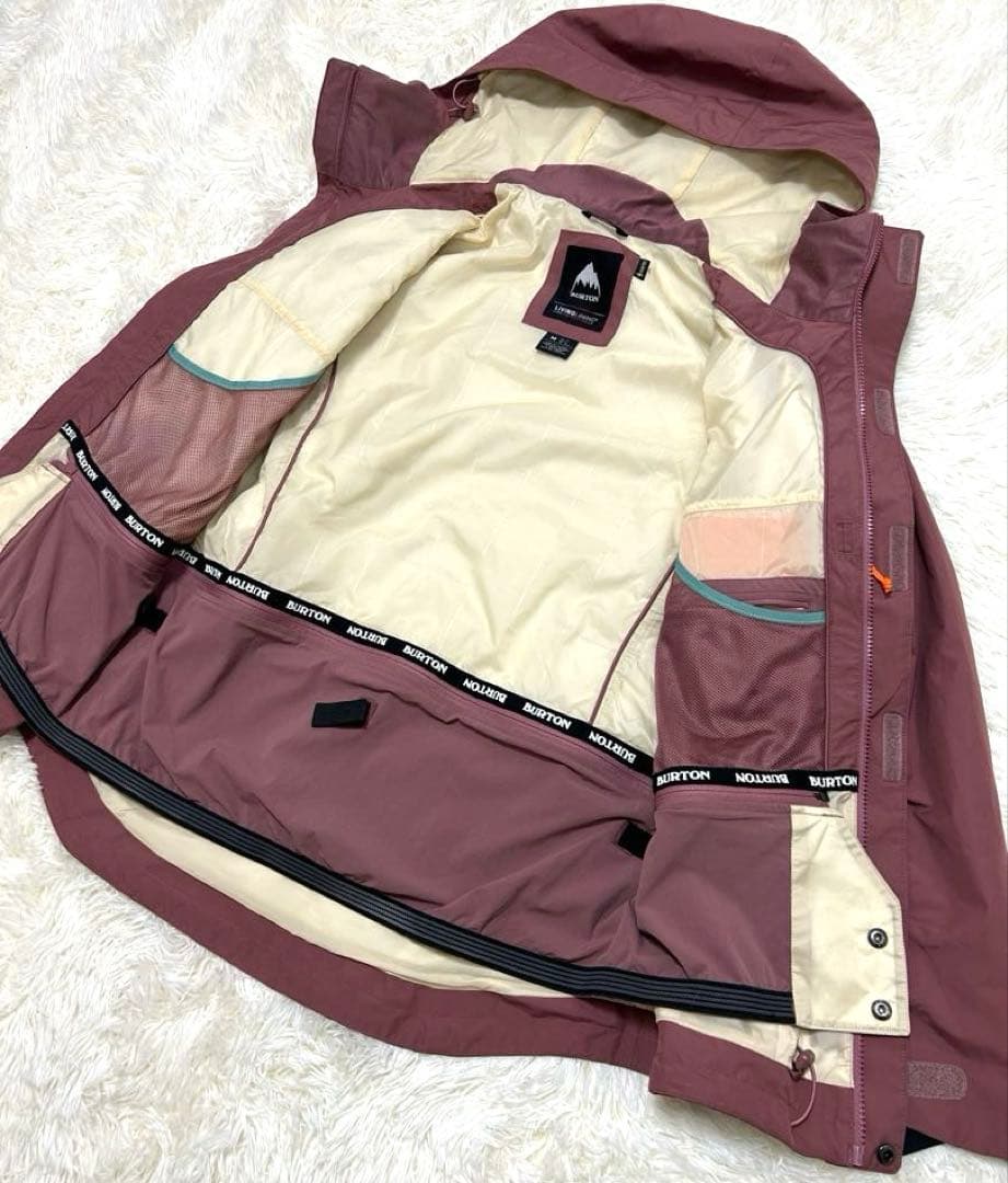 Burton ゴアテックス　フード付きジャケット Mサイズ　ピンク