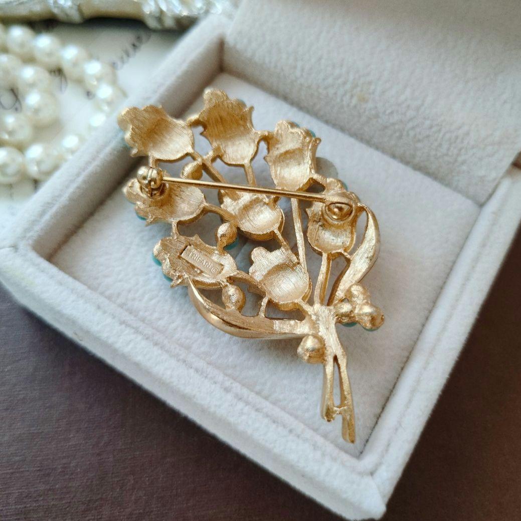 Trifari クラウン トリファリ ターコイズ クラッチブーケ ブローチ