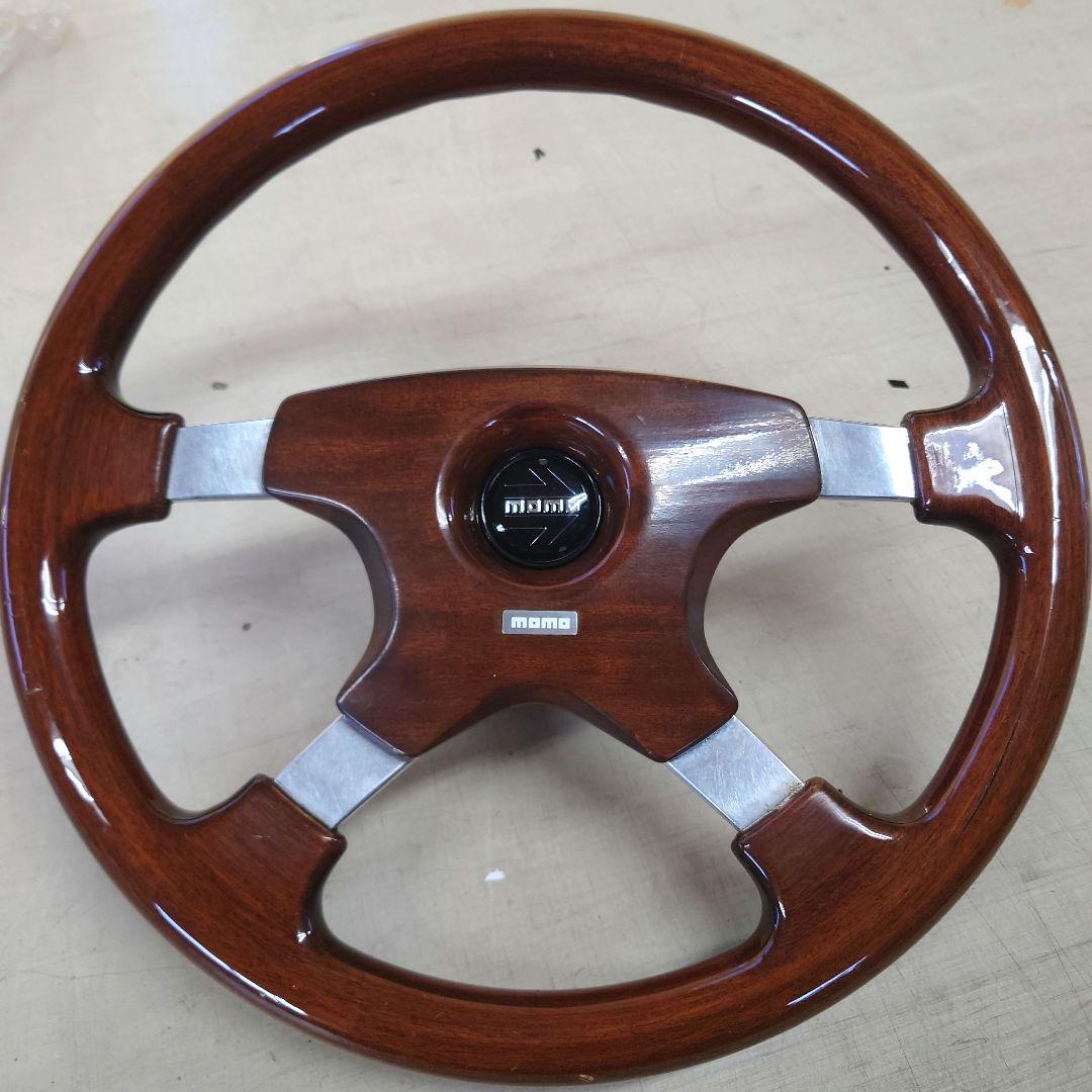 momo ステアリングホイール ウッド