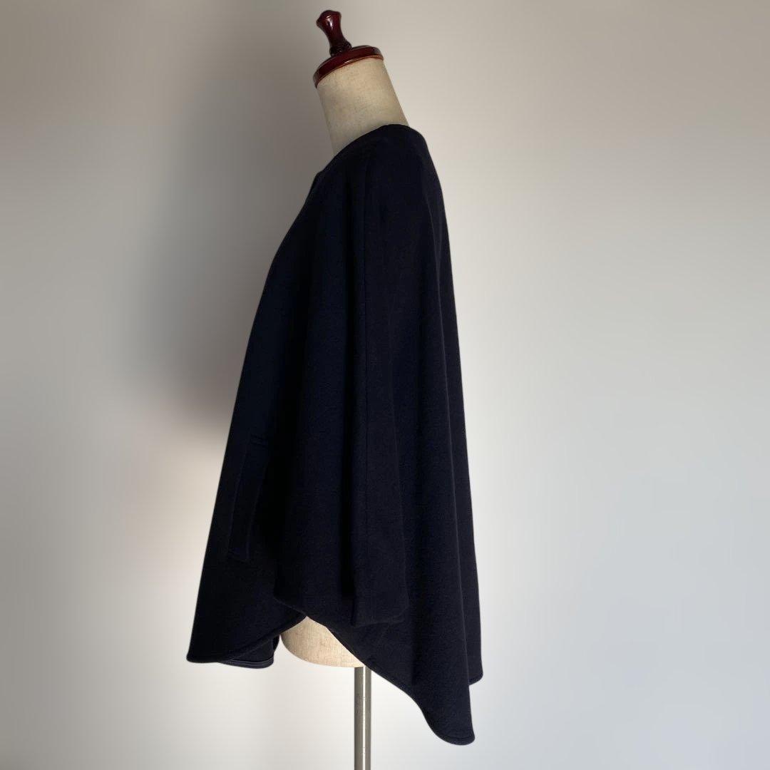 【新品・タグ付】BEARDSLEYた（ビアズリー）ウールポンチョコート ネイビー