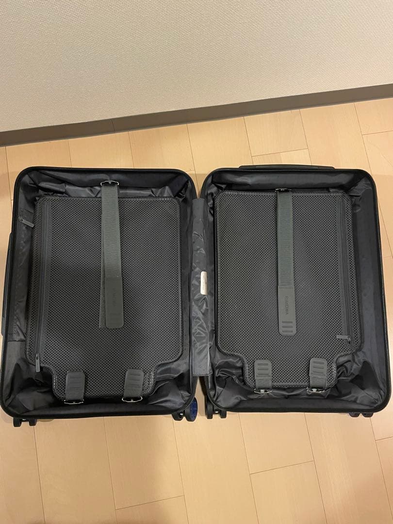 RIMOWA リモワ　スーツケース　キャビン　約33L 機内持ち込み可