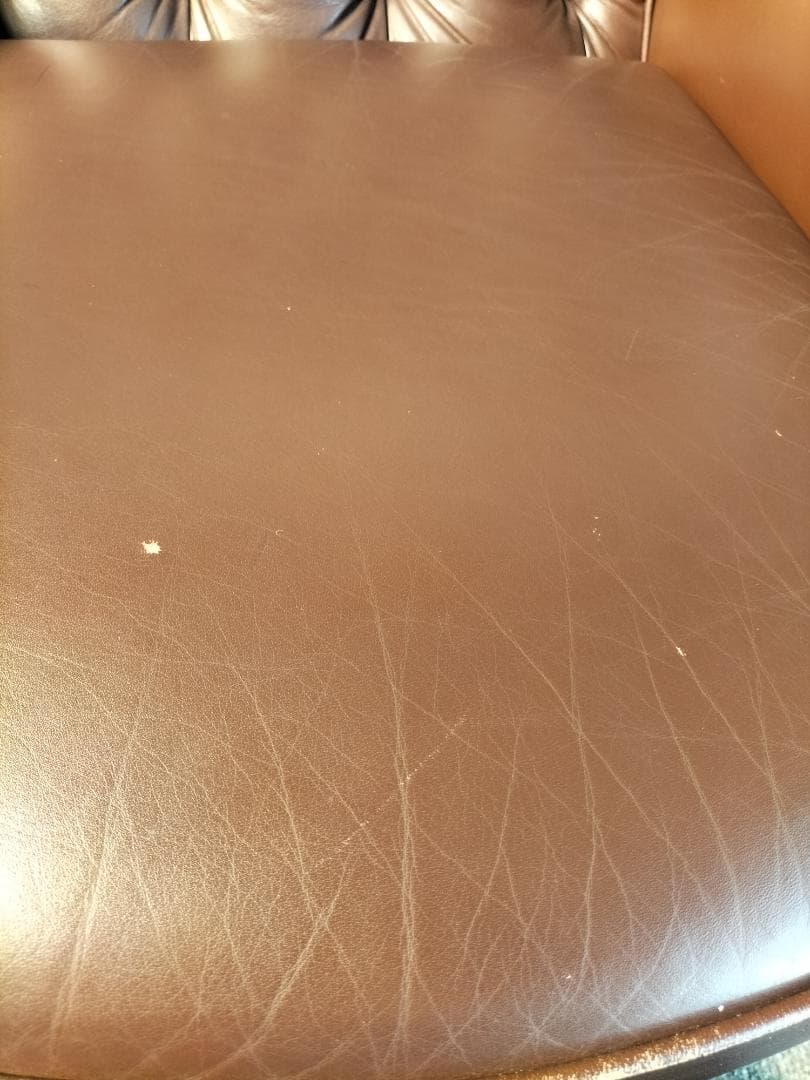 【値下げ中】カリモク◆1Pソファ◆ルイ15様式◆本革◆中古品(2408A⑪)