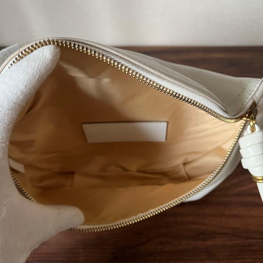 【美品！！】GIVENCHY ジバンシー ジバンシィ ボディバッグ ロゴ レザー