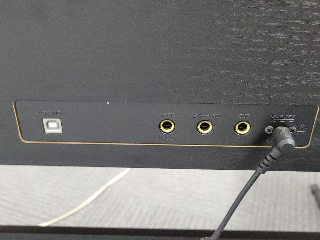 m CARINA 電子ピアノ 88鍵盤 椅子付き 2021年製