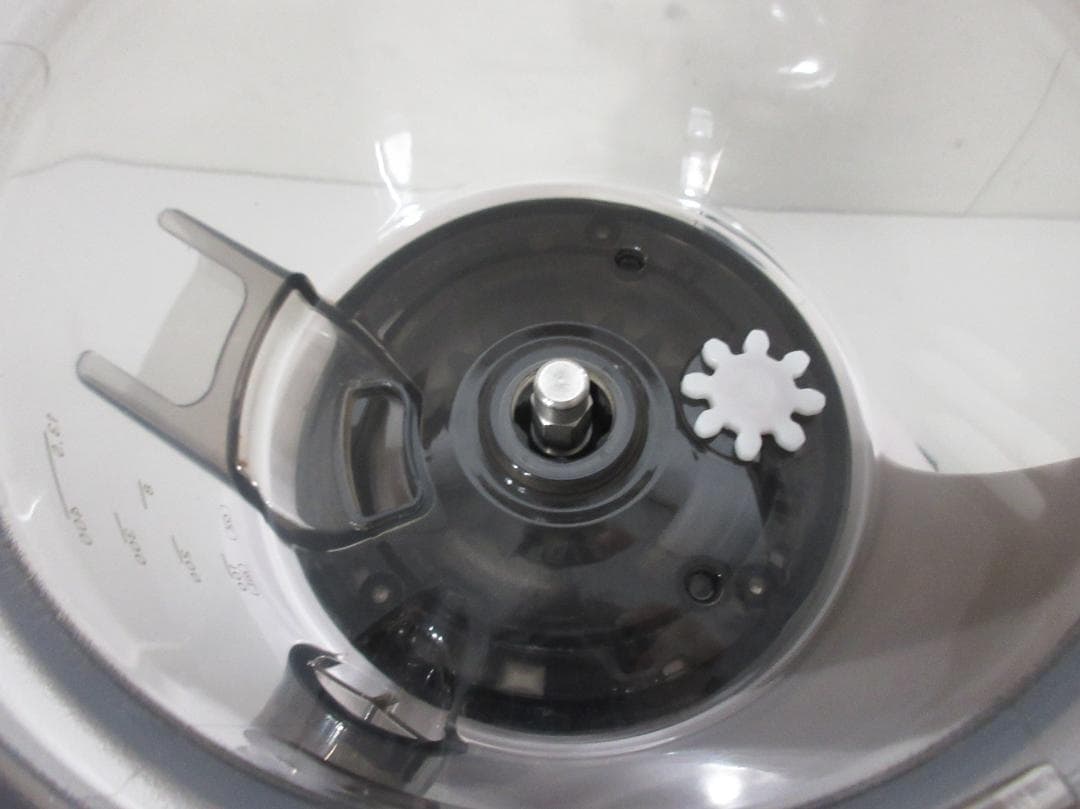 1108W Kuvings クビンス M2 ホールスロージューサー ホワイト