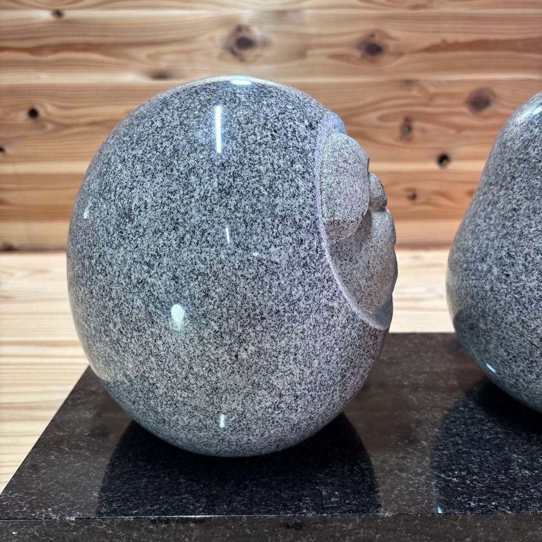 石像　彫像　石　石材　だるま置物　２点セット　台付