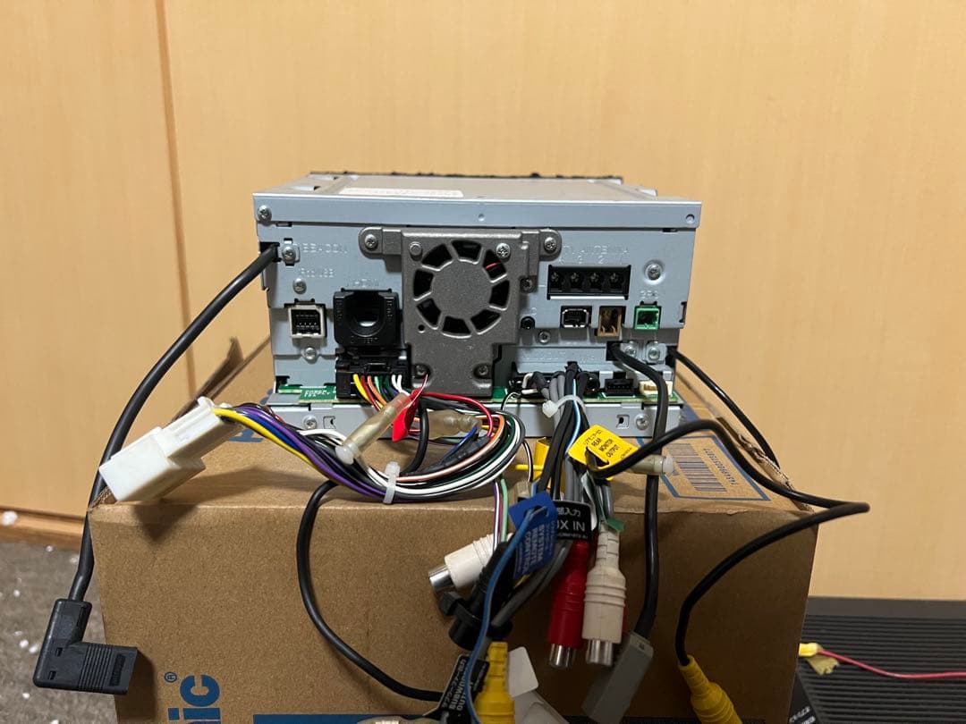 Pioneer carrozzeria カーナビ AVIC-zh0009