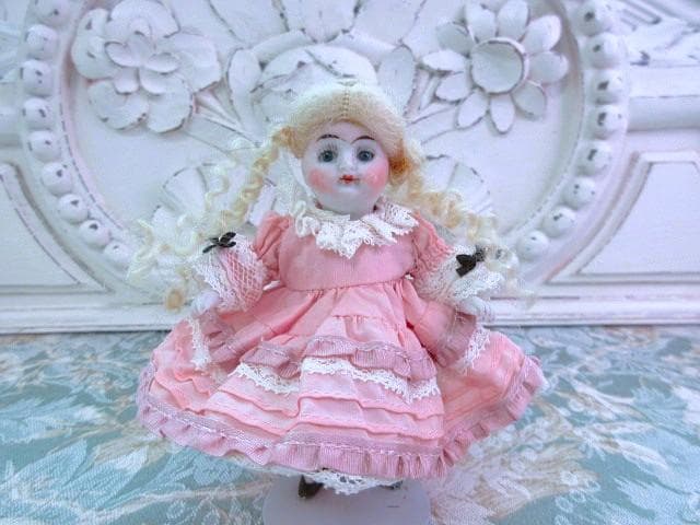 アンティーク　ジャーマン　ミニョネット　☆　オールビスク　ビスクドール