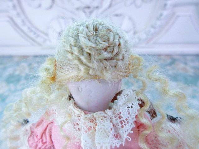 アンティーク　ジャーマン　ミニョネット　☆　オールビスク　ビスクドール
